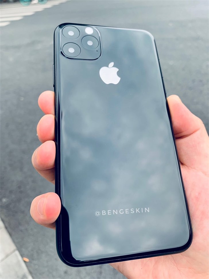 最新蘋(píng)果iPhone 11機(jī)模出爐：基于CAD圖制作