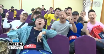 “一給我里giaogiao”是什么梗，“一給我里giaogiao”是什么意思