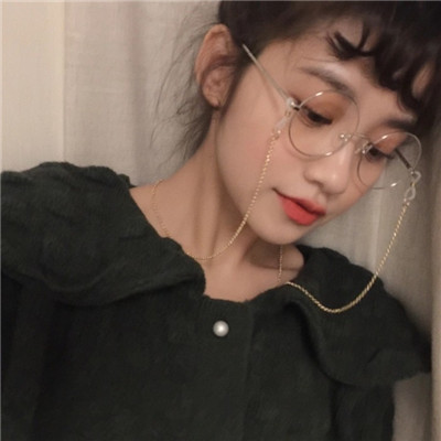 非主流2020女生超拽霸氣頭像 我明明在笑為什么眼睛濕了