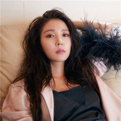 非主流2020女生超拽霸氣頭像 我明明在笑為什么眼睛濕了