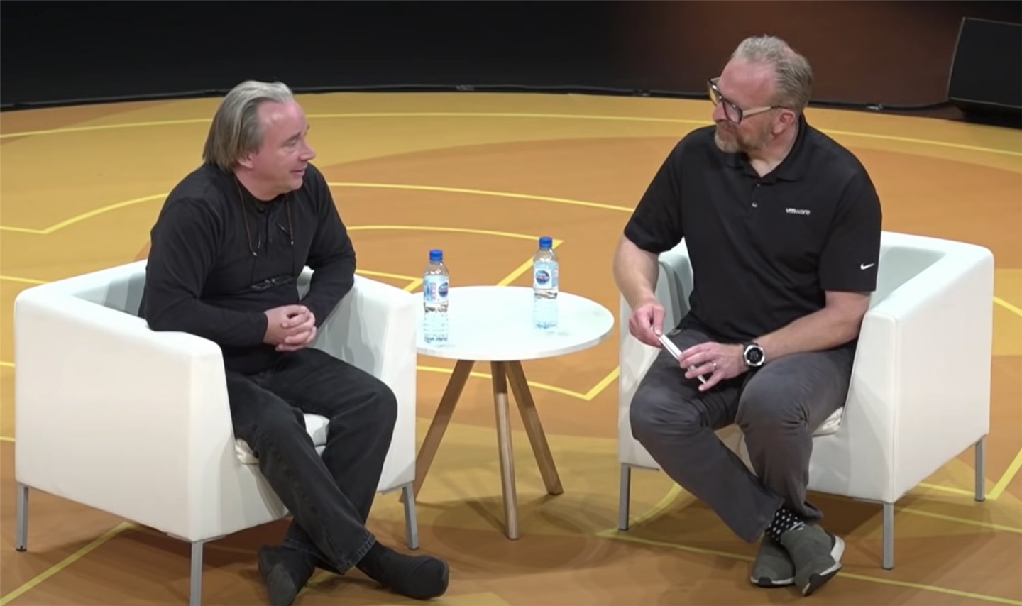Linux之父 Linus Torvalds：我已經不是程序員了，工作就是說不