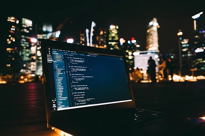 最新編程語言排名：Python超Java、JS保持領(lǐng)頭羊