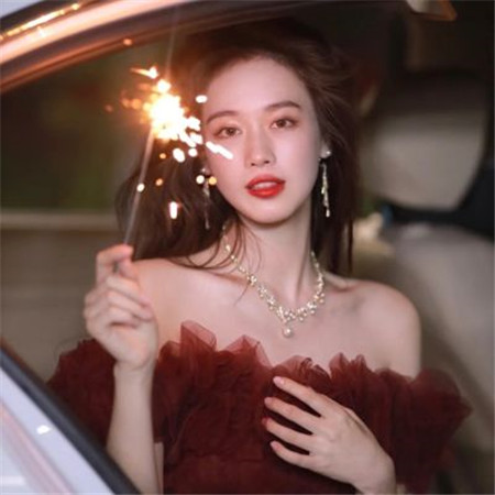 2022第一眼就吸引人的女生圖片 一看就心動的超級美的小姐姐素材