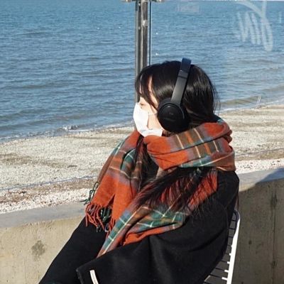 很高級(jí)的女生微信頭像2022最新 或許年輕和遺憾總綁在一起