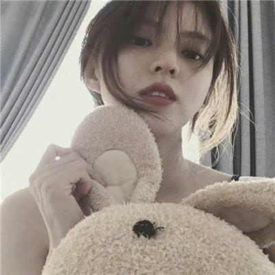 韓國女愛豆韓素希頭像ins風 不懷念了反正也不見面了