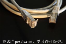 阿里云服務器配置低選擇什么系統比較好
