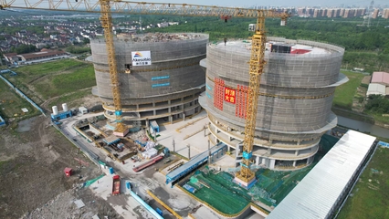 上?？捣饺蜓邪l(fā)中心項(xiàng)目主體結(jié)構(gòu)全面封頂，助力生物制劑研發(fā)新紀(jì)元